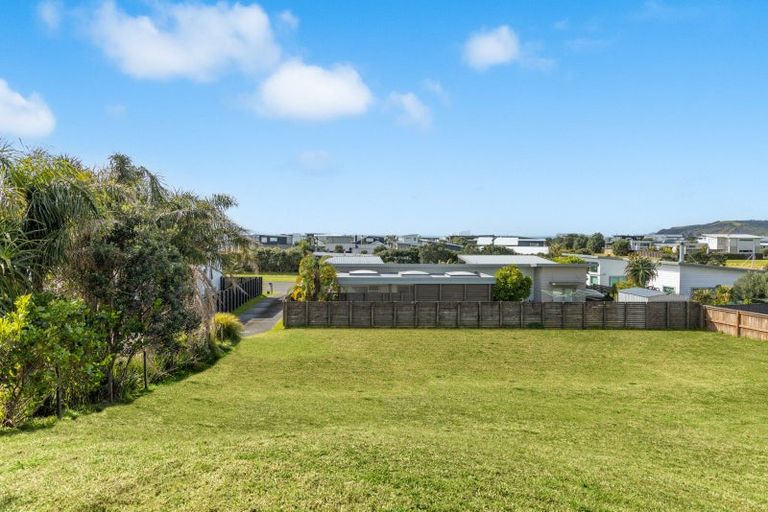 Photo of property in 18 Mangatawhiri Road, Omaha, 0986