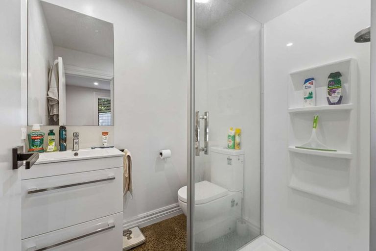 Photo of property in 39 Belt Road, Moturoa, New Plymouth, 4310