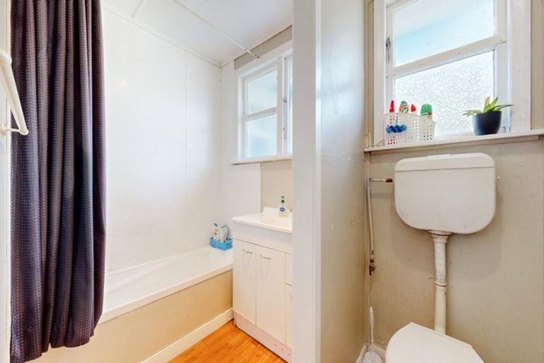 Photo of property in 18 Charles Crescent, Putaruru, 3411