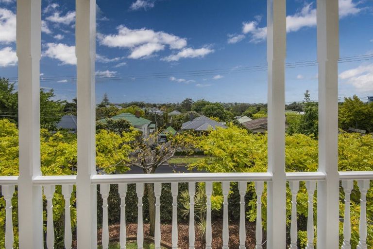 Photo of property in 38 Albert Road, Devonport, Auckland, 0624