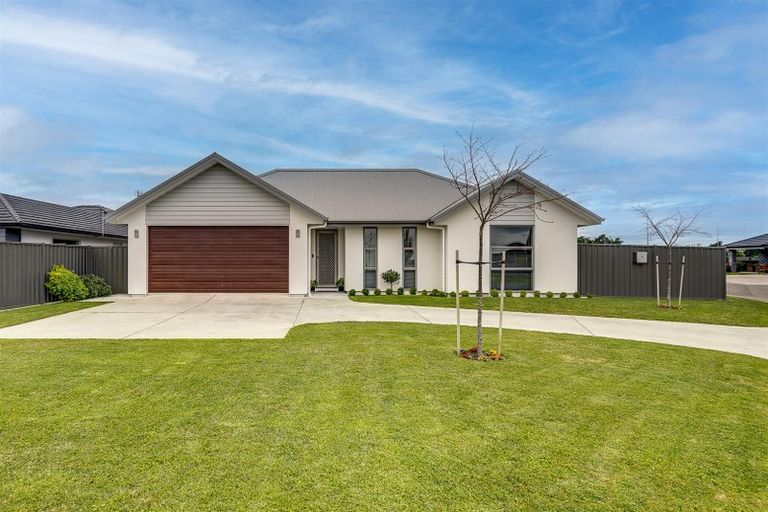 Photo of property in 18 Pelorus Avenue, Poraiti, Napier, 4112