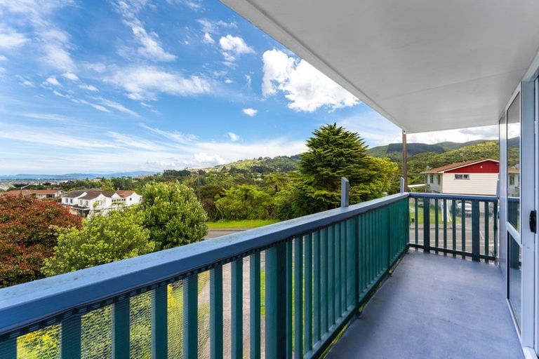 Photo of property in 54 Major Drive, Kelson, Lower Hutt, 5010