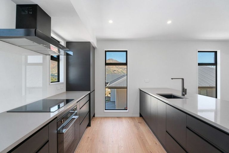 Photo of property in 2 Tuohy Lane, Wanaka, 9305