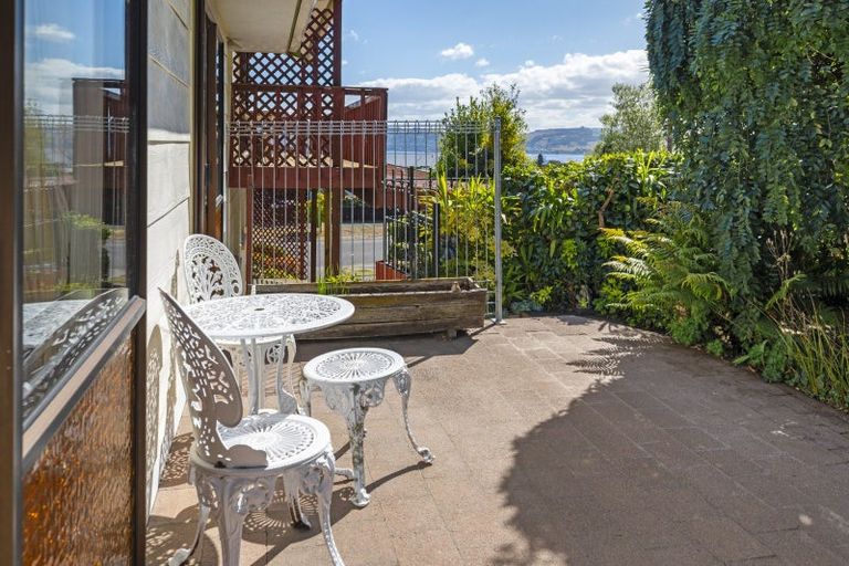 Photo of property in 30 Hammersmith Street, Richmond Heights, Taupo, 3330
