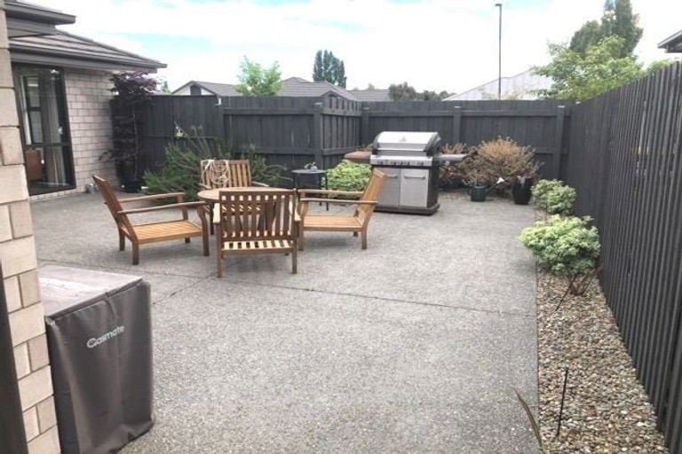 Photo of property in 116 Metehau Street, Marshland, Christchurch, 8083