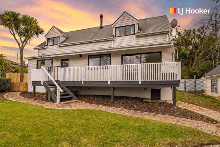 Photo of property in 27 Glenross Street, Glenross, Dunedin, 9011