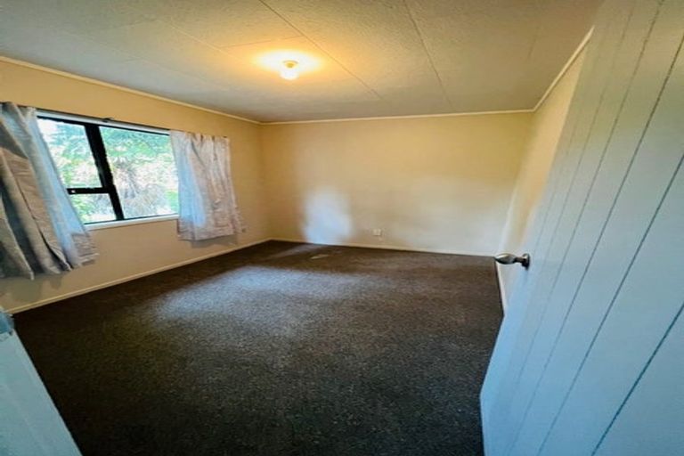 Photo of property in 1/16 Capricorn Place, Glen Eden, Auckland, 0602