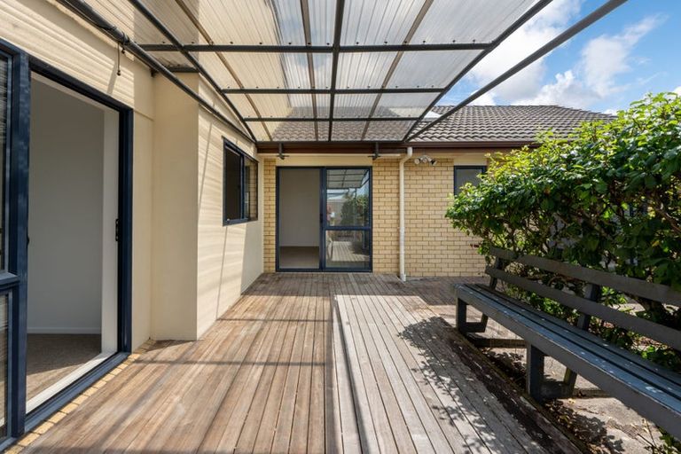 Photo of property in 6 Rush Creek Drive, Westgate, Auckland, 0614