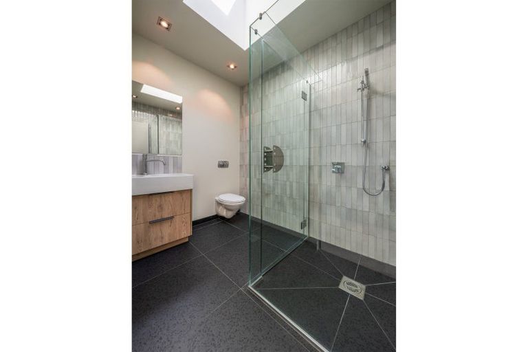 Photo of property in 35 Ridgecrest, Wanaka, 9305