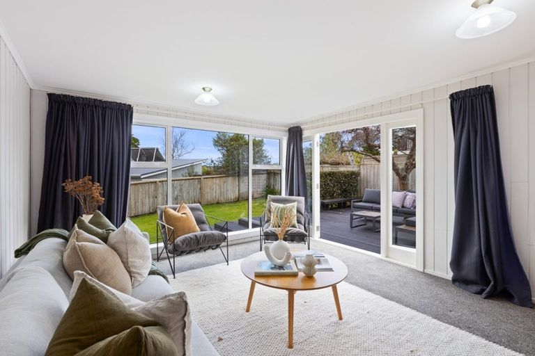 Photo of property in 34a Abbotleigh Avenue, Te Atatu Peninsula, Auckland, 0610