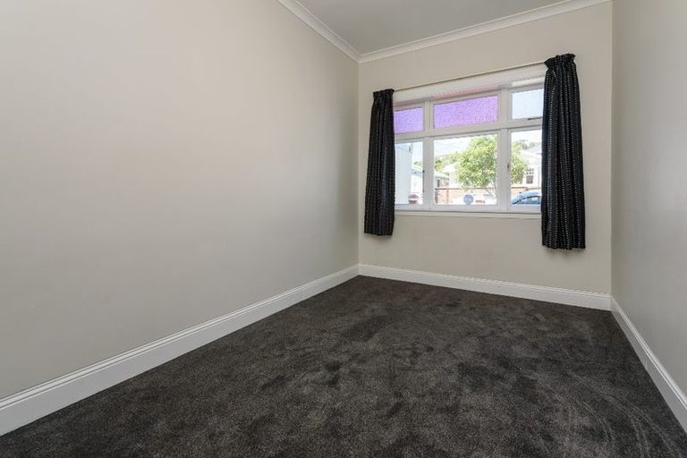Photo of property in 26 Herald Street, Berhampore, Wellington, 6023