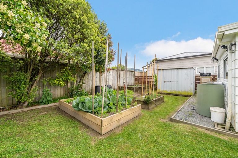 Photo of property in 11 Golders Road, Elderslea, Upper Hutt, 5018