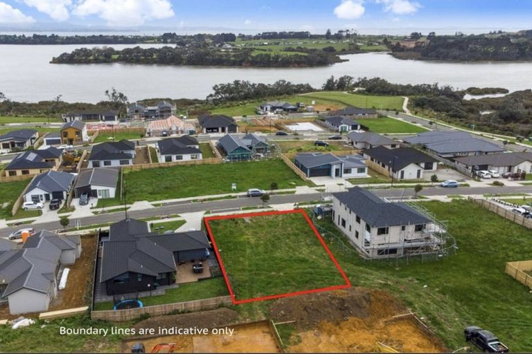 Photo of property in 9 Okohaka Avenue, Glenbrook, 2681