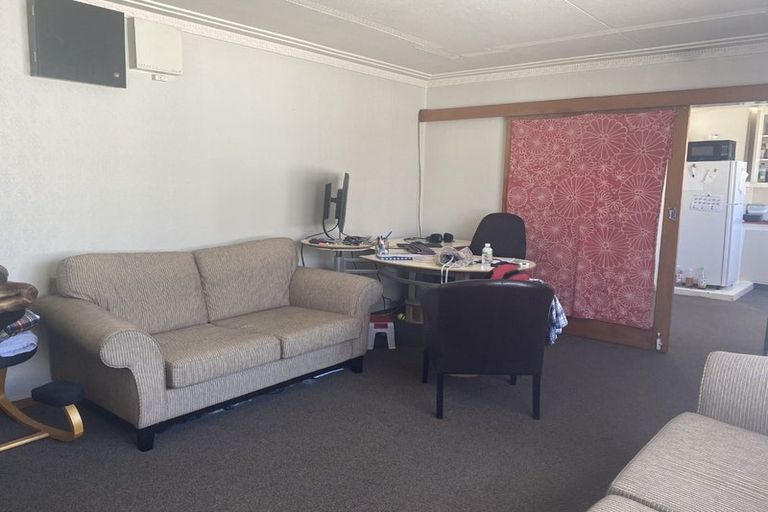 Photo of property in 52 Kirkcaldy Street, South Dunedin, Dunedin, 9012