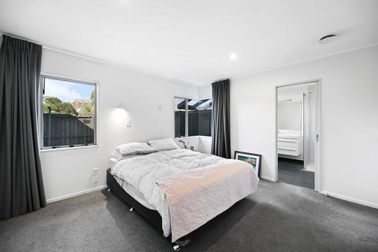 Photo of property in 56 Ashley Street, St Andrews, Hamilton, 3200