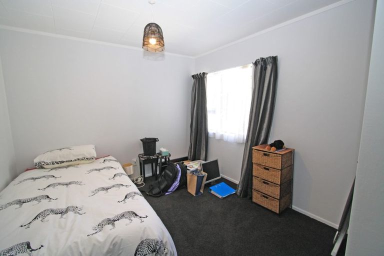 Photo of property in 32 Branch Road, Highlands Park, New Plymouth, 4312