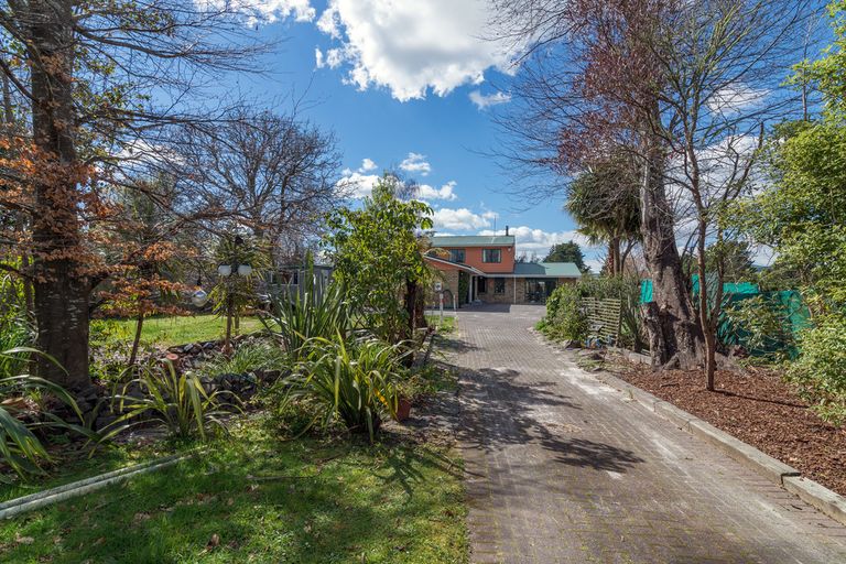 Photo of property in 59 Robinson Avenue, Holdens Bay, Rotorua, 3010