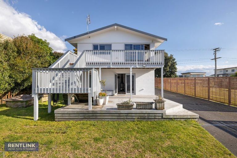 Photo of property in 1247 Papamoa Beach Road, Papamoa Beach, Papamoa, 3118