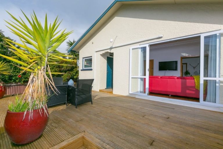 Photo of property in 13 Tupoki Street, Glen Avon, New Plymouth, 4312