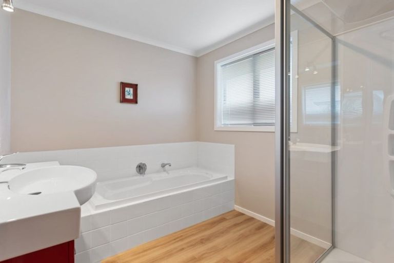 Photo of property in 1 Retallick Way, Amberley, 7410