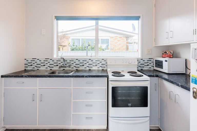 Photo of property in 28 Frimley Street, Awapuni, Palmerston North, 4412
