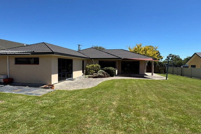Photo of property in 8 Arataki Road, Havelock North, 4130