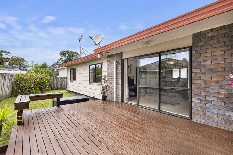 Photo of property in 1/12 Aurea Avenue, Pakuranga, Auckland, 2010