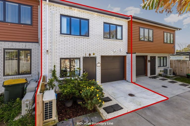 Photo of property in 17e Ewbank Place, Manurewa, Auckland, 2102