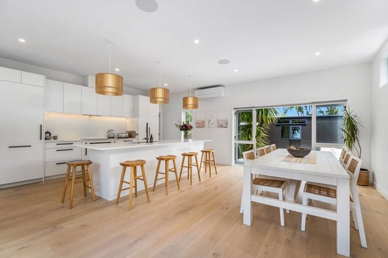 Photo of property in 163 Ocean Beach Road, Tairua, 3508