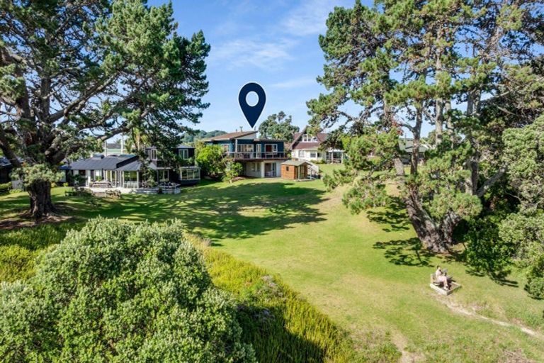 Photo of property in 137 Patuwai Drive, Whangamata, 3620
