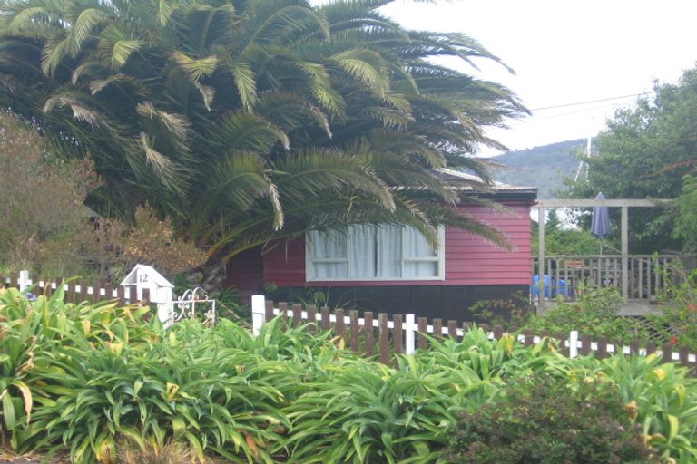 Photo of property in 12 Miami Avenue, Surfdale, Waiheke Island, 1081