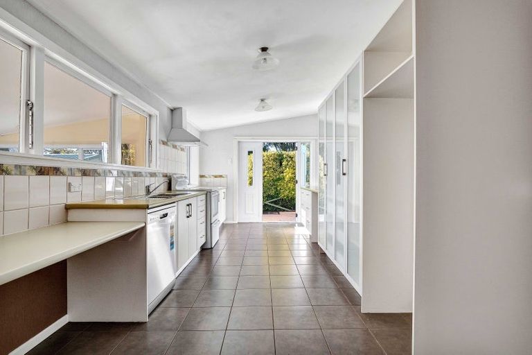 Photo of property in 18 Olivia Street, Stratford, 4332