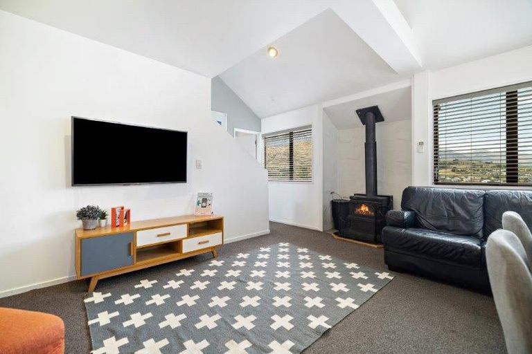 Photo of property in 402 Frankton Road, Queenstown, 9300