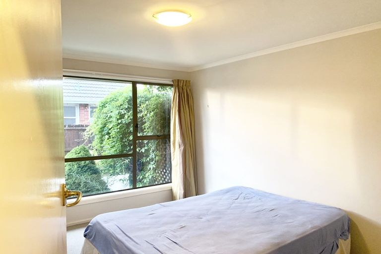 Photo of property in 88 Staveley Street, Avonhead, Christchurch, 8042