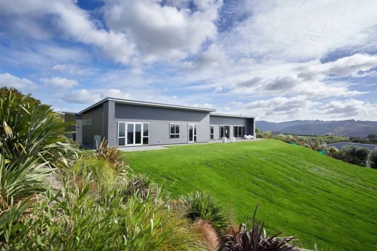 Photo of property in 41 Esk View Road, Eskdale, Napier, 4182