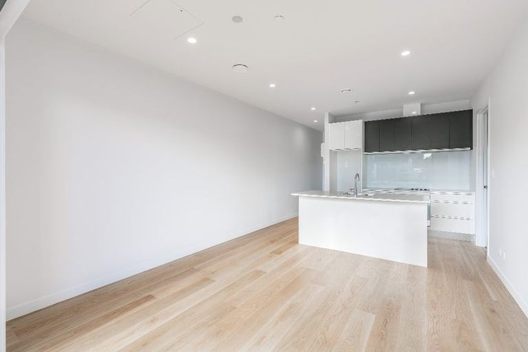 Photo of property in Frank Sargeson Apts, 1/74g Anzac Street, Takapuna, Auckland, 0622