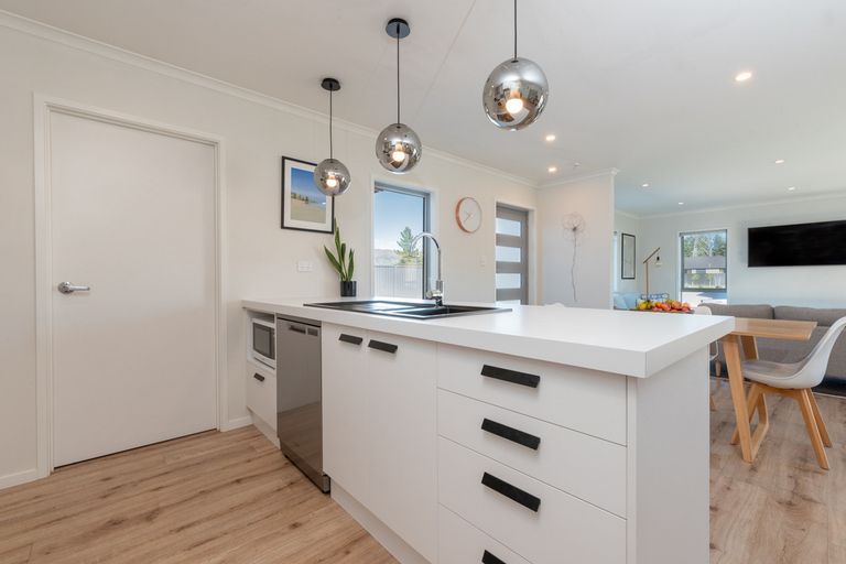 Photo of property in 48 Larch Crescent, Alexandra, 9320