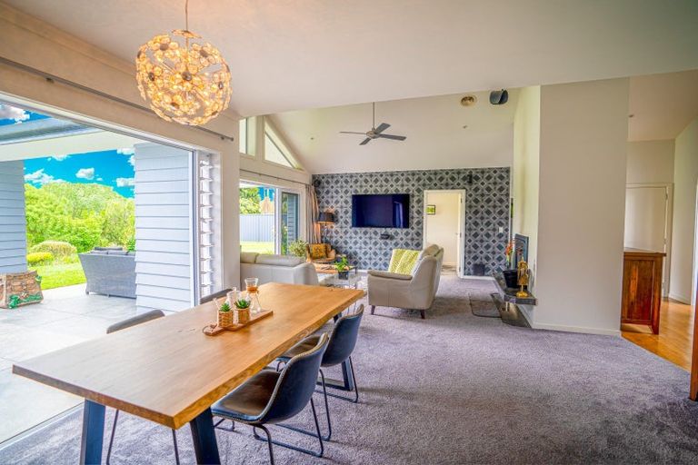 Photo of property in 24 Charteris Rise, Riverdale, Gisborne, 4010