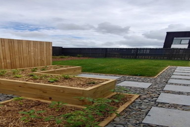 Photo of property in 3 Alexander French Close, Silverdale, 0932