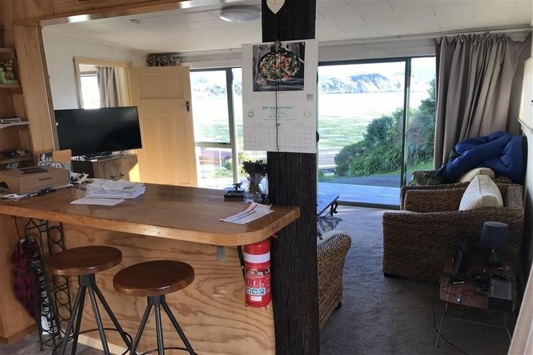 Photo of property in 252 Harington Point Road, Lower Portobello, Dunedin, 9077