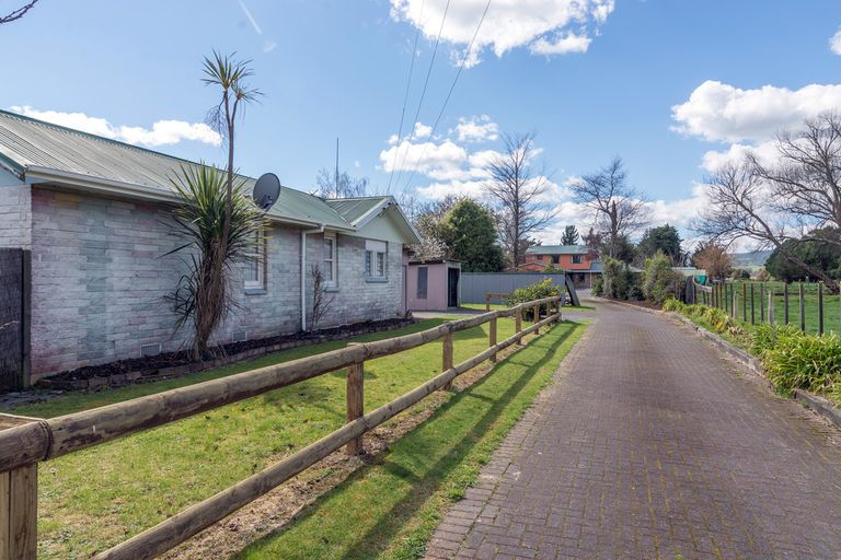 Photo of property in 59 Robinson Avenue, Holdens Bay, Rotorua, 3010