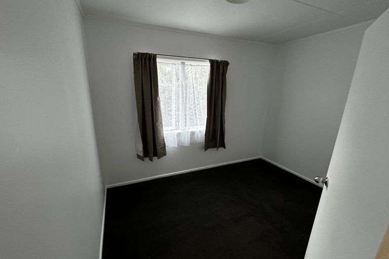 Photo of property in 9 Edwin Freeman Place, Ranui, Auckland, 0612