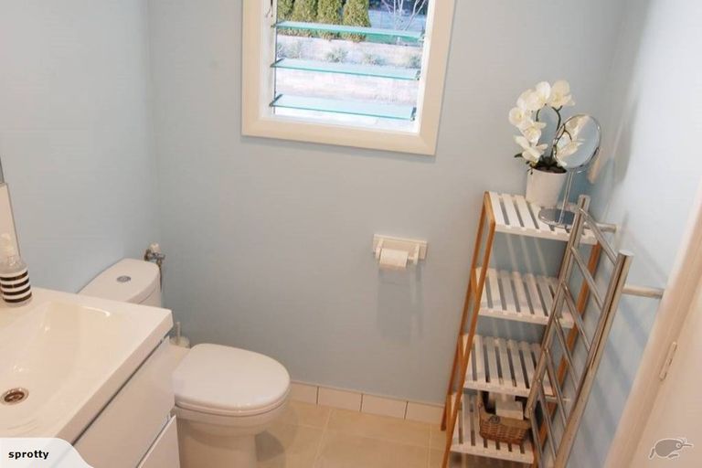 Photo of property in 30 Shakespeare Road, Bluff Hill, Napier, 4110