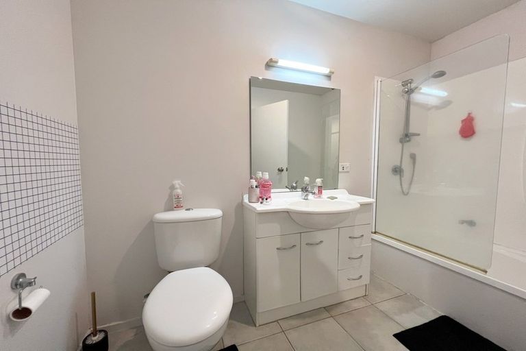 Photo of property in 10a Zion Road, Birkenhead, Auckland, 0626