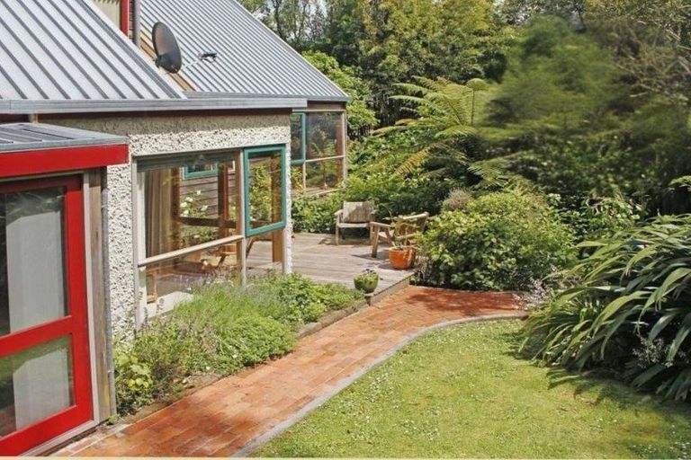 Photo of property in 130 Atawhai Road, Fitzherbert, Palmerston North, 4410