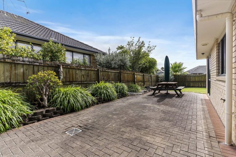 Photo of property in 5 Foxley Place, Burswood, Auckland, 2013
