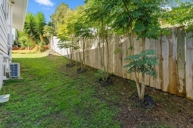 Photo of property in 662 Beach Road, Browns Bay, Auckland, 0630