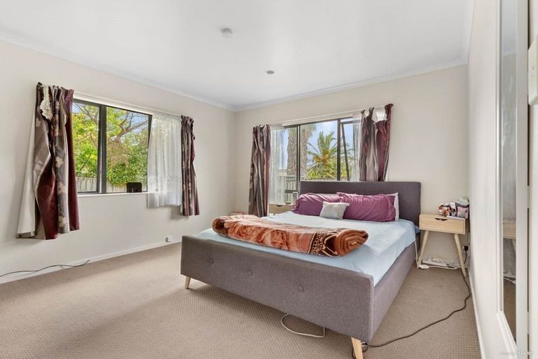 Photo of property in 19 Arlose Place, Westgate, Auckland, 0614