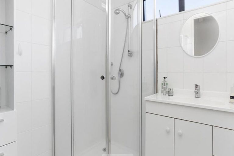 Photo of property in 1/15 Miro Road, Mangere Bridge, Auckland, 2022