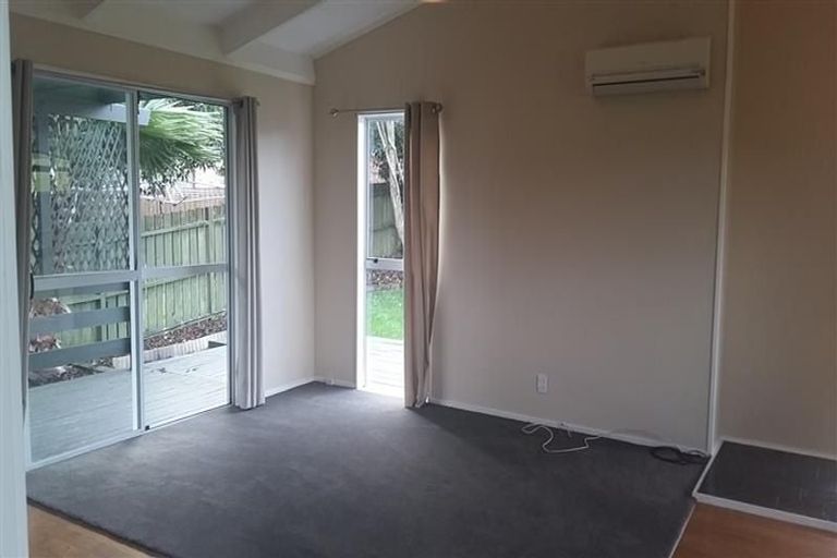 Photo of property in 2/185 Great South Road, Drury, 2113